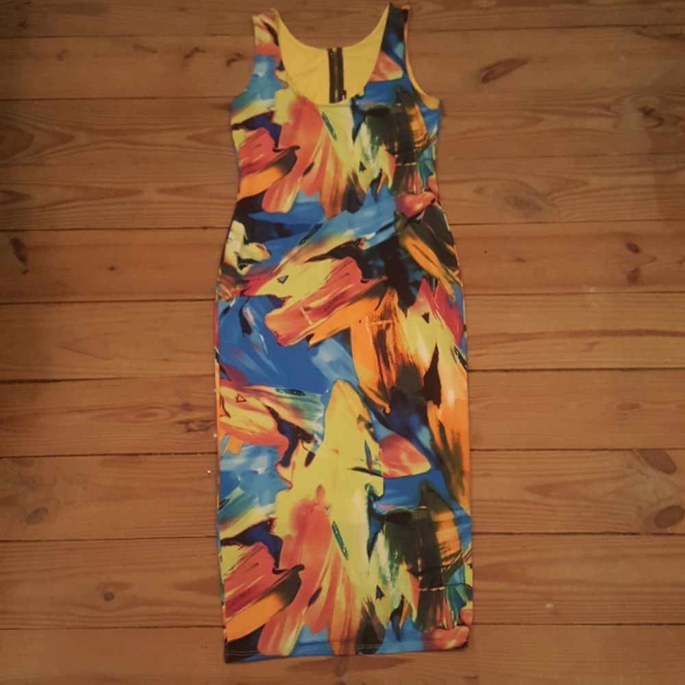 Dress - Picture 2 of 3